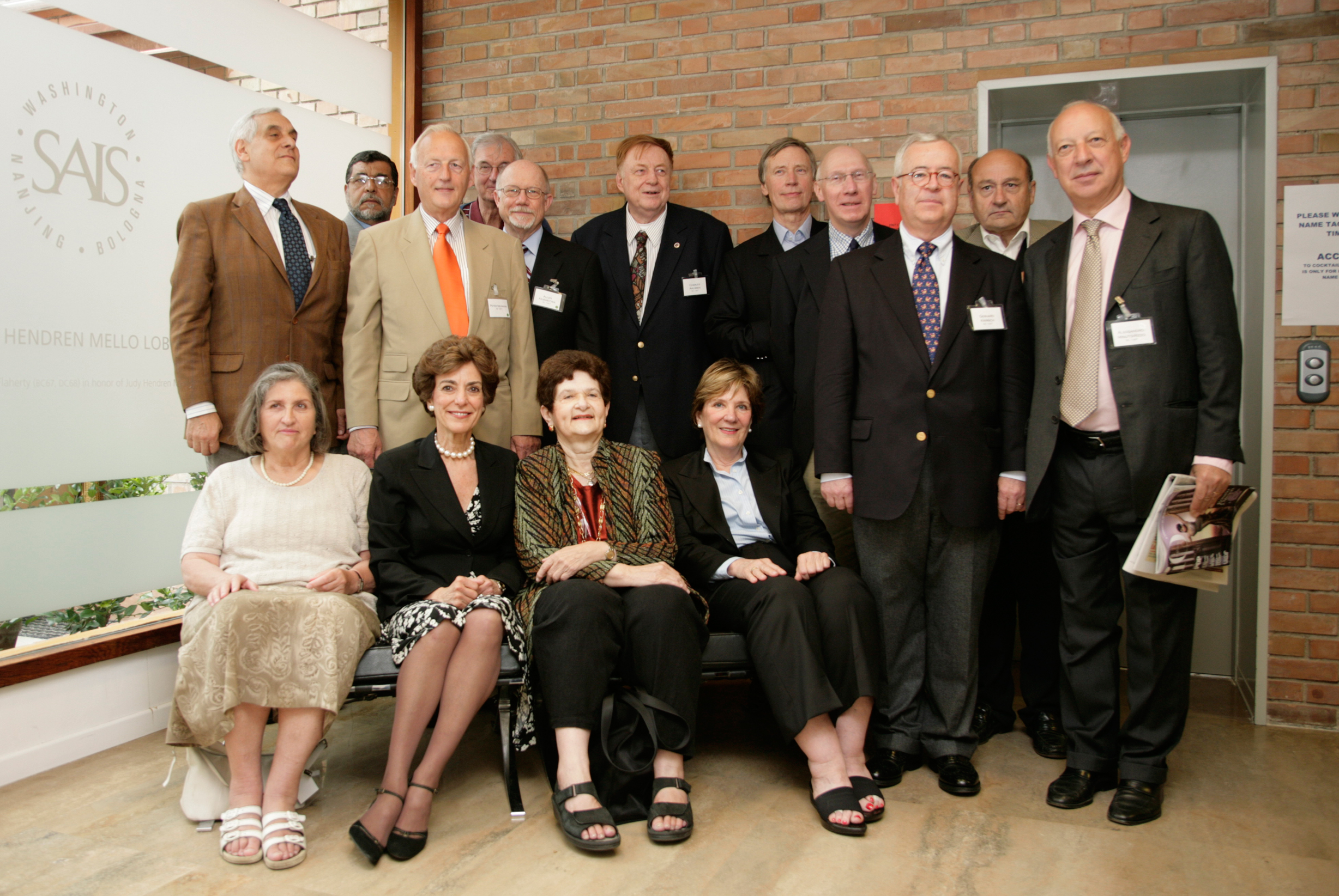 Johns Hopkins SAIS Bologna Center Support the Bologna Center Class