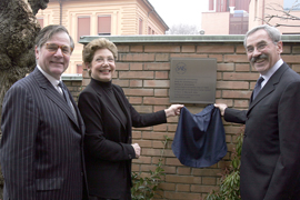 Betty and William Greenberg Garden in honor of Marisa R. Lino Betty and William Greenberg Garden in honor of Marisa R. Lino